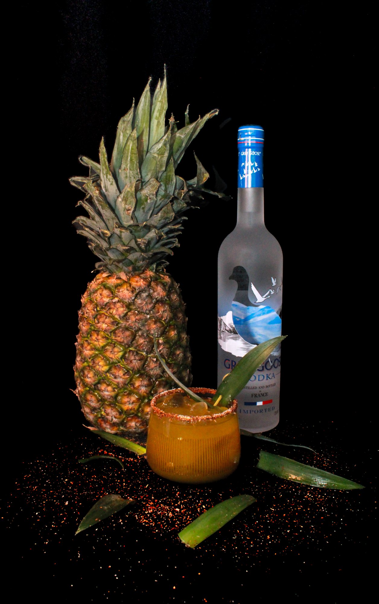 Coctel de piña con Grey Goose